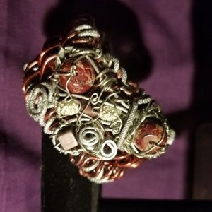 Wire cuff